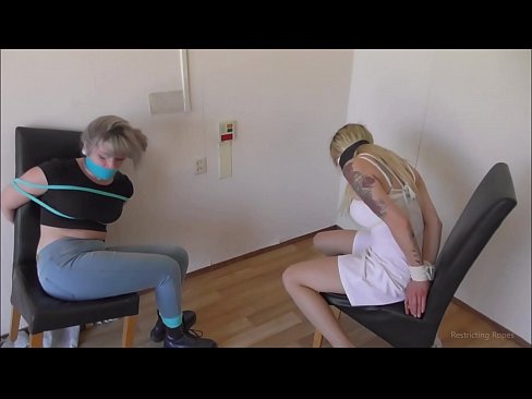 ❤️ Addictus / ligatus et clausus / puella in tribulatione Hard porn apud nos